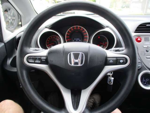 Honda Jazz 1.4I-VTEC 100PK SPORT BLACK EDITION AIRCO ALU 16