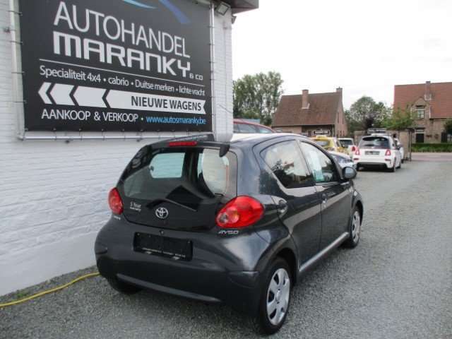 Toyota Aygo 1.0i VVT-i Car Dance 5deurs slechts 109049km! Maranky & Co