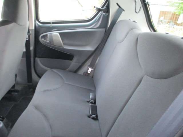Toyota Aygo 1.0i VVT-i Car Dance 5deurs slechts 109049km! Maranky & Co