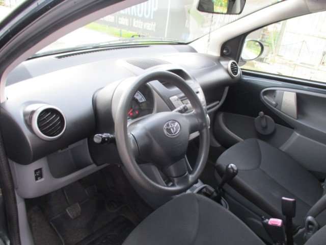 Toyota Aygo 1.0i VVT-i Car Dance 5deurs slechts 109049km! Maranky & Co