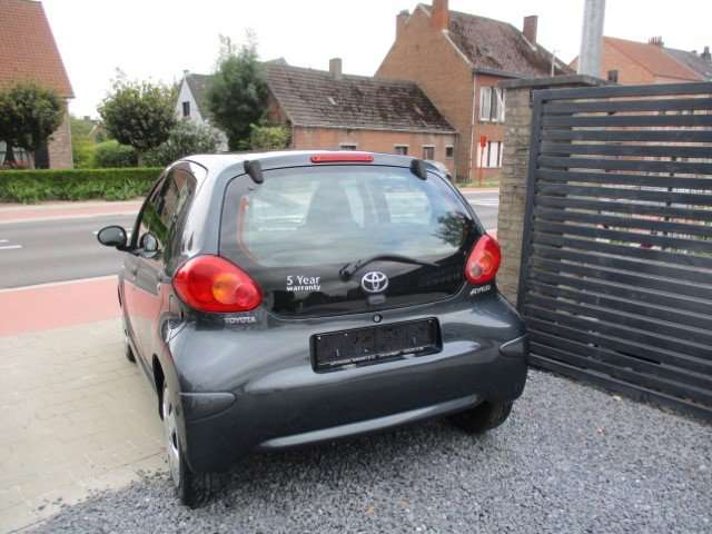 Toyota Aygo 1.0i VVT-i Car Dance 5deurs slechts 109049km! Maranky & Co