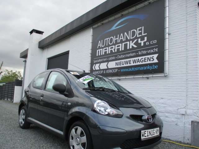 Toyota Aygo 1.0i VVT-i Car Dance 5deurs slechts 109049km! Maranky & Co