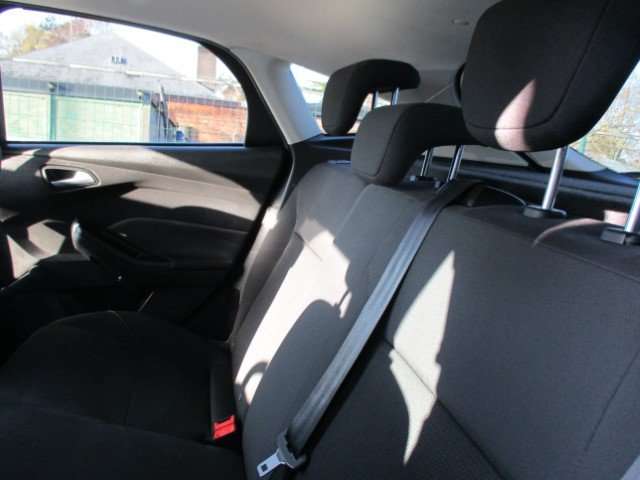 Ford Focus 1.0I EcoBoost Titanium Business AIRCO ALU NAVI PDC Maranky & Co