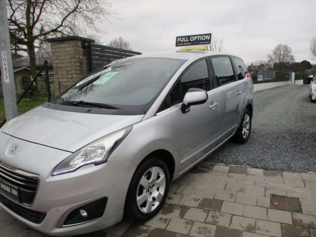 Peugeot 5008 1.6 BlueHDi PREMIUM 7PLAATSEN EURO6B NAVI PDC ALU Maranky & Co
