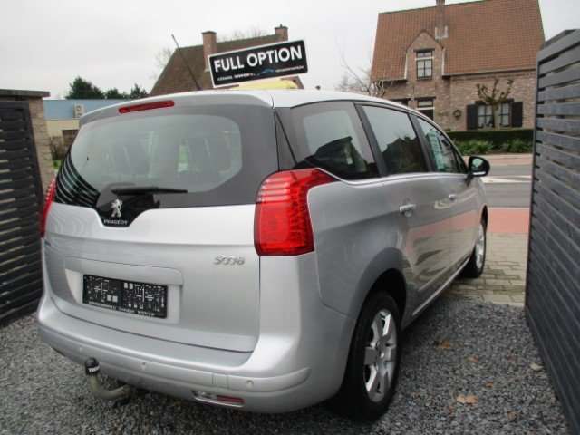 Peugeot 5008 1.6 BlueHDi PREMIUM 7PLAATSEN EURO6B NAVI PDC ALU Maranky & Co