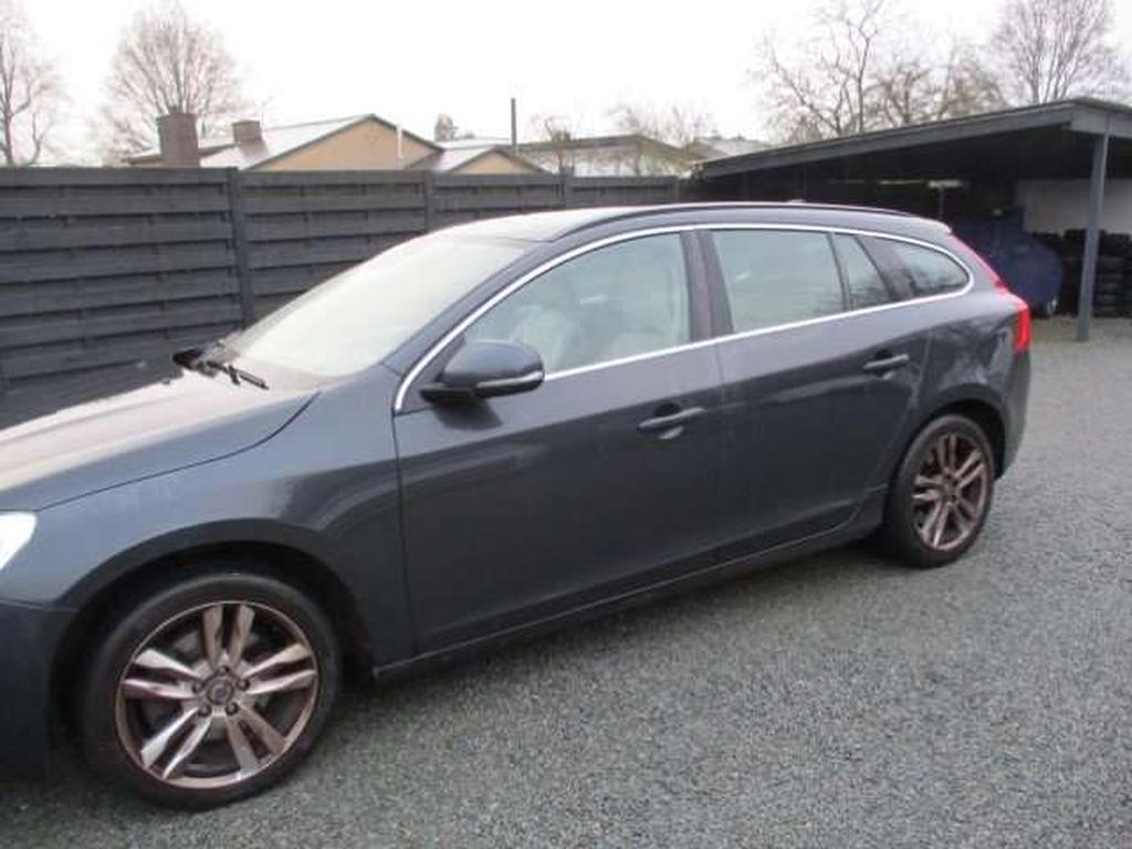 Volvo V60 2.0 D3 Summum Start/Stop NAVIGATIE LEDER CRUISE Maranky & Co