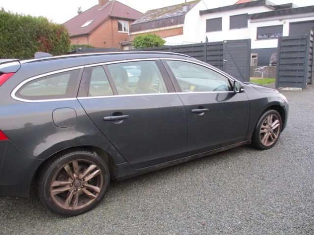 Volvo V60 2.0 D3 Summum Start/Stop NAVIGATIE LEDER CRUISE Maranky & Co