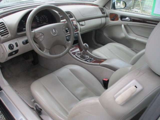 Mercedes-Benz CLK 200 CLK Cabrio 200 ELEGANCE FULL OPTION FACELIFT LEDER Maranky & Co