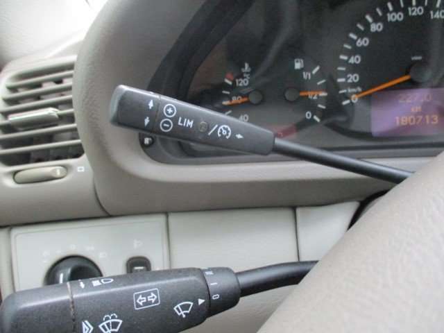 Mercedes-Benz CLK 200 CLK Cabrio 200 ELEGANCE FULL OPTION FACELIFT LEDER Maranky & Co