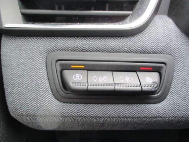 Renault Clio Clio TCe 90 TECHNO FULL OPTION NAVI LEDER CAMERA Maranky & Co