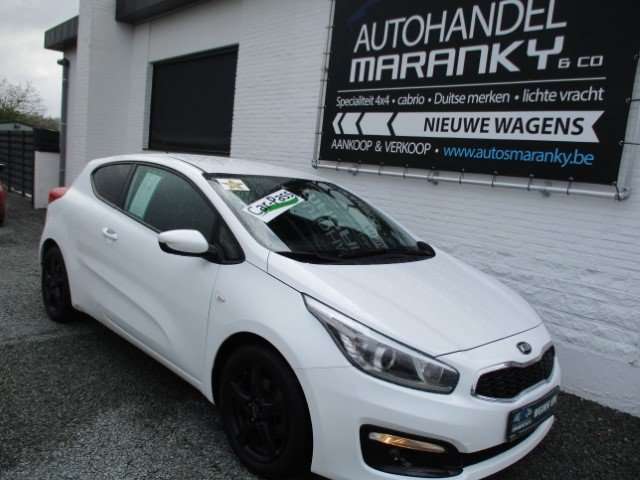 Kia ProCeed / pro_cee'd 1.4i DYNAMIQUE BLACK EDITION ALU AIRCO 77423KM! Maranky & Co