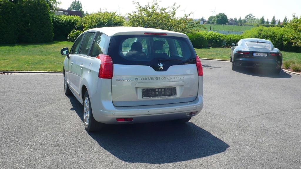 Peugeot 5008 hdi   navi  airco 6 vit  met garantie Garage Frank Mesure