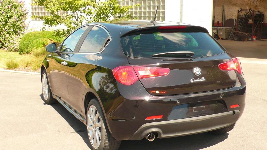 Alfa Romeo Giulietta 1.6 D   105 pk  zeer verzorgd    eerste eigenaar Garage Frank Mesure