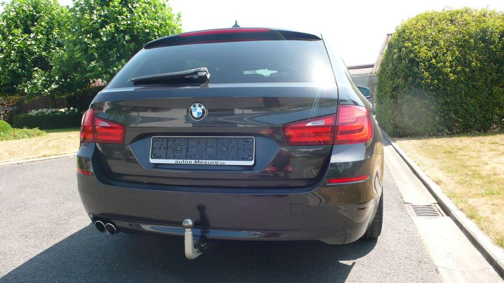 BMW 520 d Touring xenon navi volleder Pdc Garage Frank Mesure