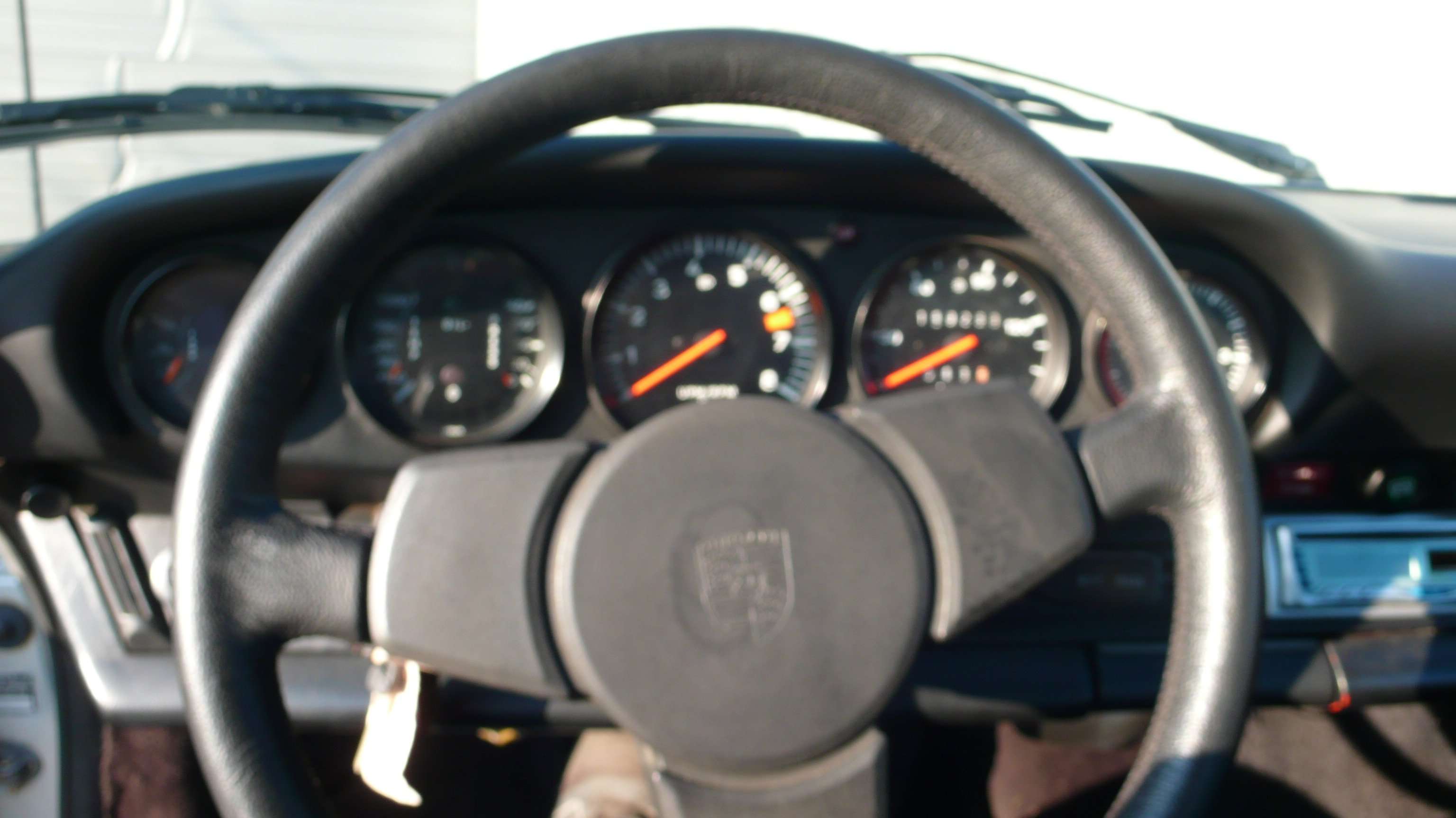Porsche 911 2.7  targa small  origineel  chroombeugel  gekeurd Garage Frank Mesure