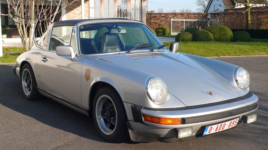 Porsche 911 2.7  targa small  origineel  chroombeugel  gekeurd Garage Frank Mesure