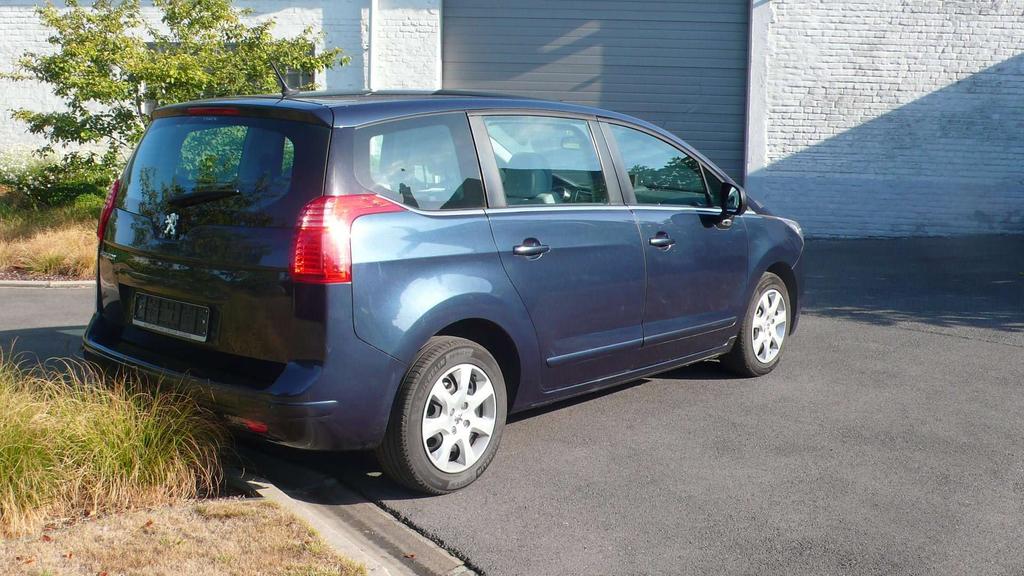 Peugeot 5008 Automatic  51580 km Garage Frank Mesure