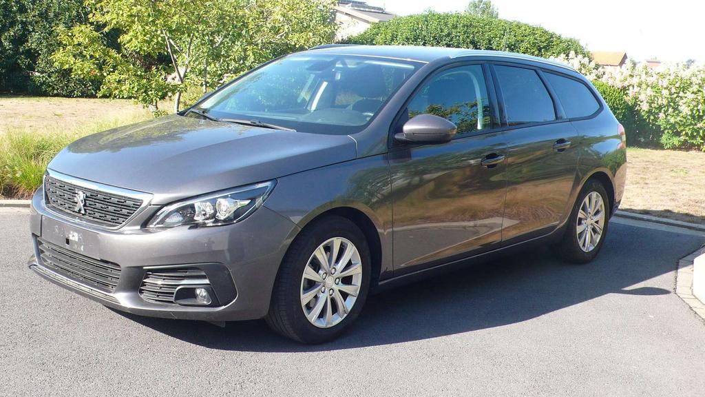 Peugeot 308 Style Privacy 14700€ + BTW Garage Frank Mesure