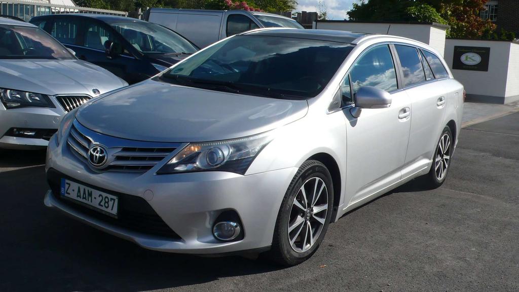 Toyota Avensis 2.0D  COMBI   BUSINESS   6150 EU NETTO Garage Frank Mesure