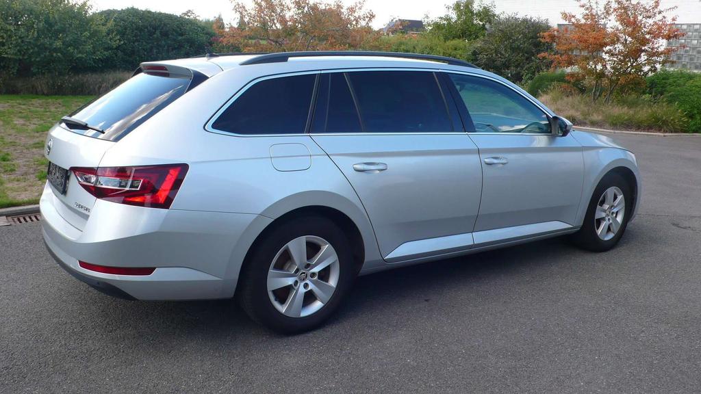 Skoda Superb 2.0 TDI Business Handelaarsprijs  9450€ + BTW Garage Frank Mesure