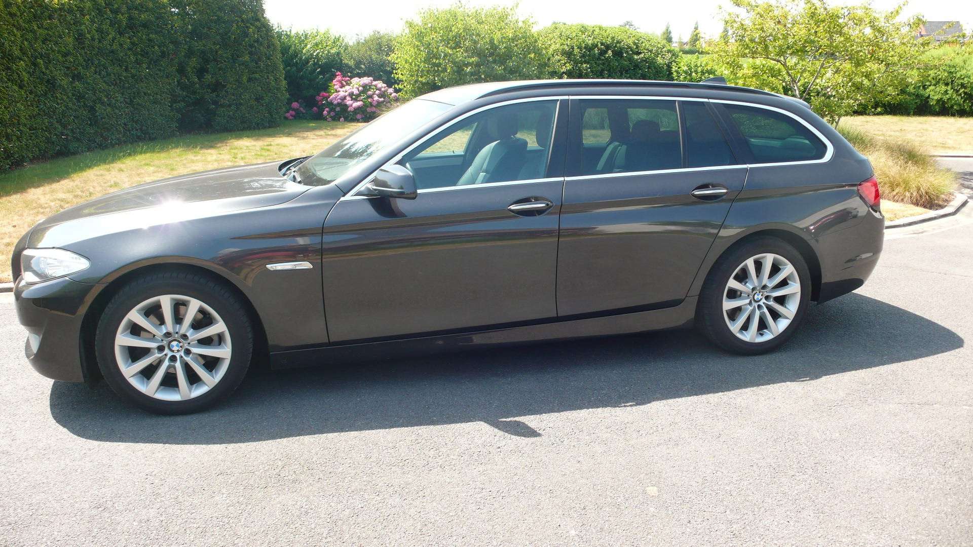 BMW 520 D touring  zeer verzorgd volleder automaat Garage Frank Mesure