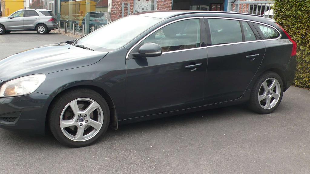 Volvo V60 volleder alu Exportprijs 5650€ netto Garage Frank Mesure