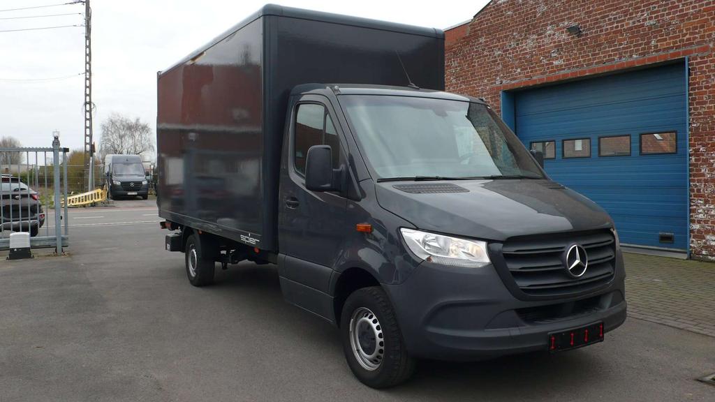 Mercedes-Benz Sprinter 316 cdi koffer en laadbrug 40650 euro met garantie Garage Frank Mesure