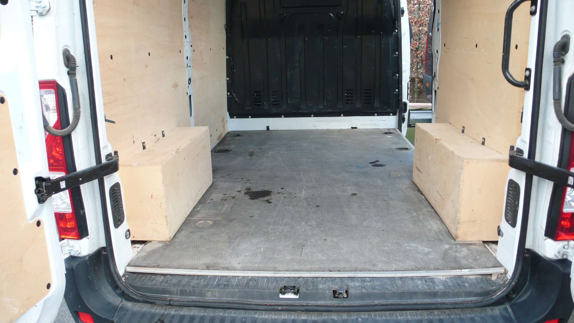 Opel Movano L2H2 , houten vloer, 23300€ + BTW Garage Frank Mesure