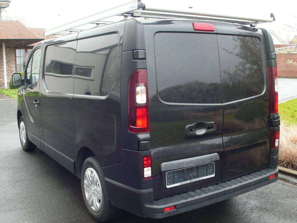 Opel Vivaro 95 pk  euro 6  airco navi  garantie 17450 plus btw Garage Frank Mesure