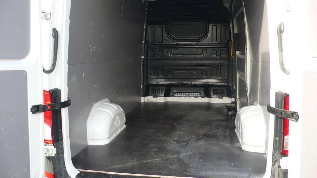 Volkswagen Crafter L2H2 Garage Frank Mesure