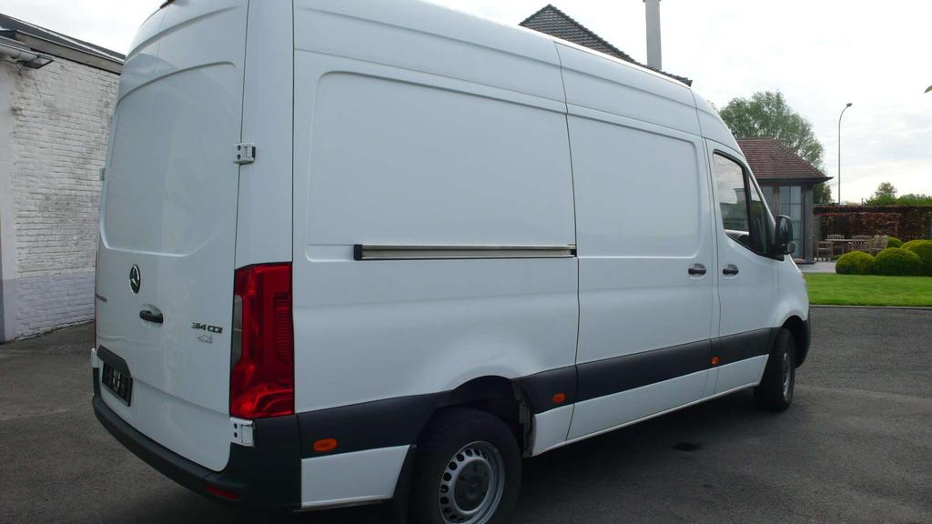 Mercedes-Benz Sprinter 314 CDI slechts 84000 KM L2H2 27900€ + BTW Garage Frank Mesure