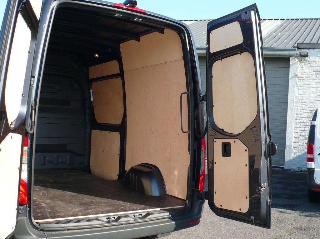 Mercedes-Benz Sprinter 315 CDI sleepgewicht 3,5 Ton Garage Frank Mesure