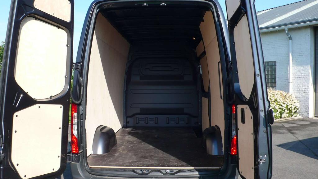 Mercedes-Benz Sprinter 315 CDI sleepgewicht 3,5 Ton Garage Frank Mesure