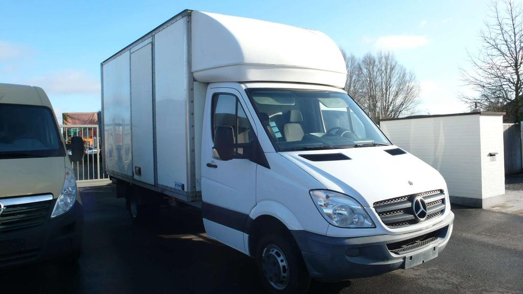 Mercedes-Benz Sprinter 513 cdi koffer met laadbrug    12750 plus btw Garage Frank Mesure