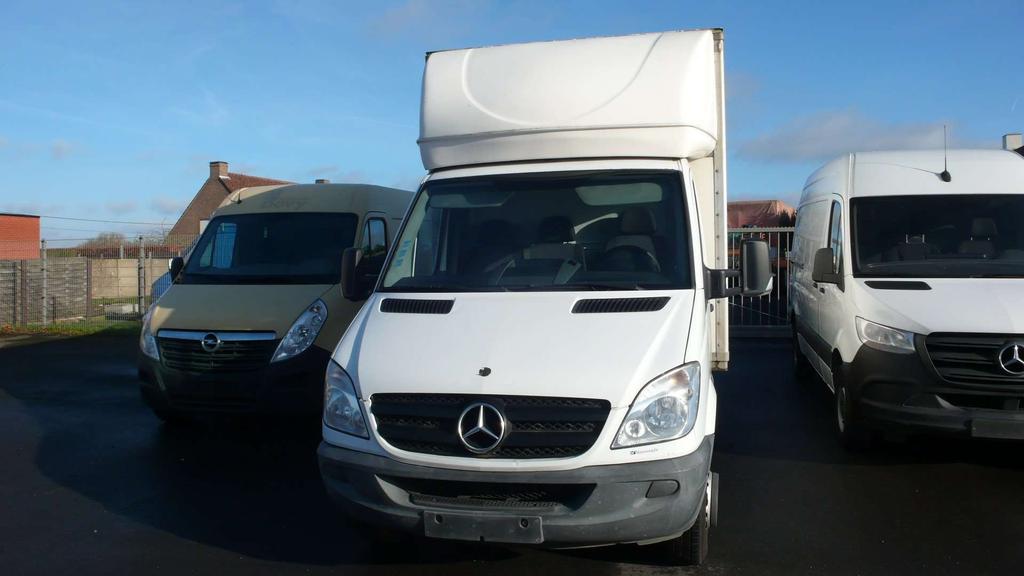 Mercedes-Benz Sprinter 513 cdi koffer met laadbrug    12750 plus btw Garage Frank Mesure