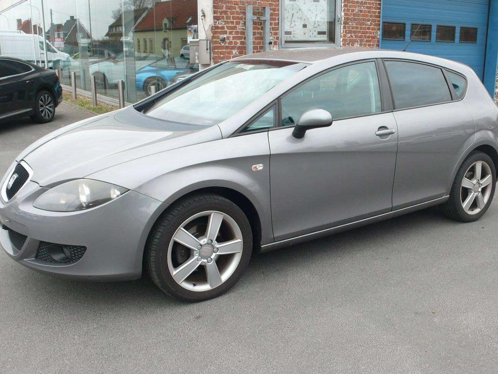 SEAT Leon 5 deuren diesel  airco  gekeurd Garage Frank Mesure