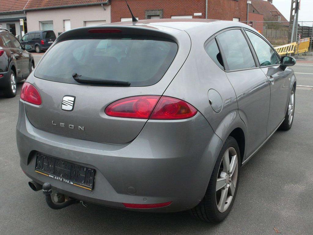 SEAT Leon 5 deuren diesel  airco  gekeurd Garage Frank Mesure