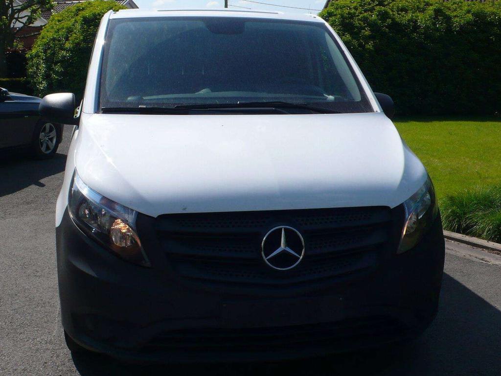 Mercedes-Benz Vito 116 XXL Garage Frank Mesure