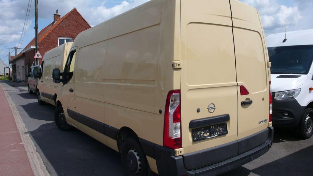 Opel Movano L2H2  airco  gekeurd  carpass  9250 + btw Garage Frank Mesure