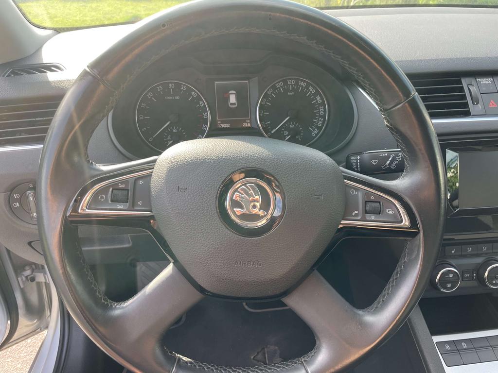 Skoda Octavia 1.6 diesel prijs handelaar / export 5300 + btw Garage Frank Mesure