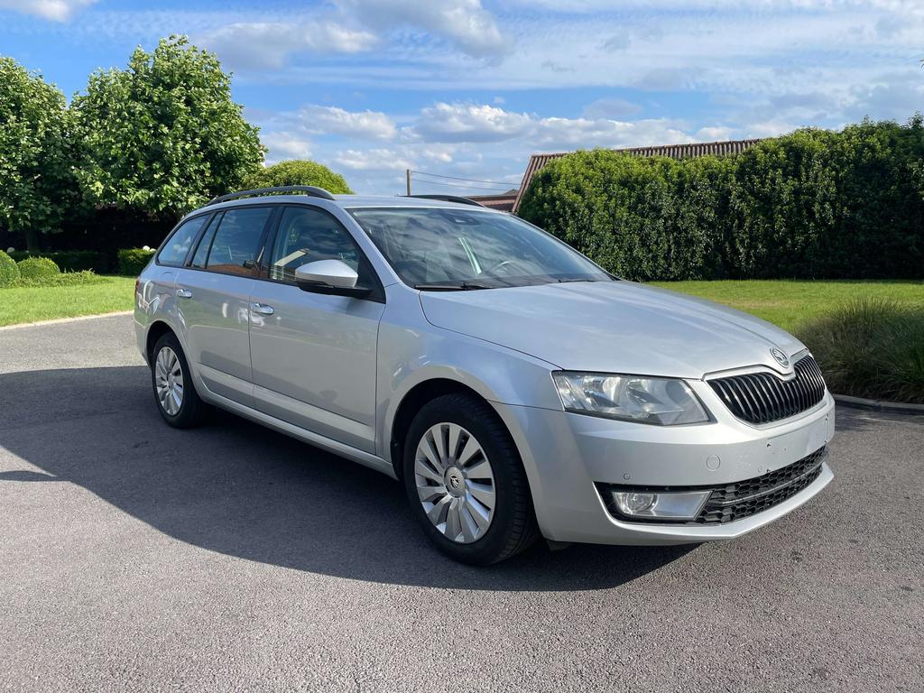 Skoda Octavia 1.6 diesel prijs handelaar / export 5300 + btw Garage Frank Mesure