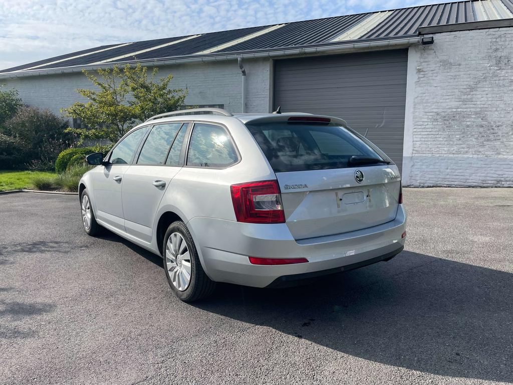 Skoda Octavia 1.6 diesel prijs handelaar / export 5300 + btw Garage Frank Mesure