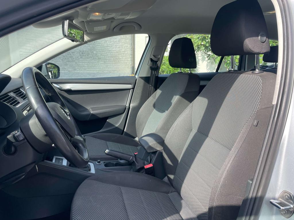 Skoda Octavia 1.6 diesel prijs handelaar / export 5300 + btw Garage Frank Mesure