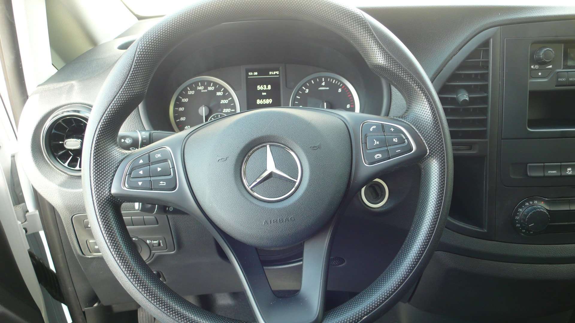 Mercedes-Benz Onbekend Vito 119 lang   24750 euro +btw Garage Frank Mesure