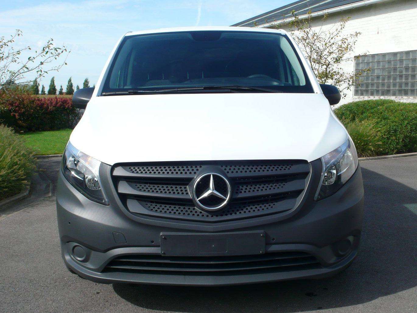 Mercedes-Benz Onbekend Vito 119 lang   24750 euro +btw Garage Frank Mesure