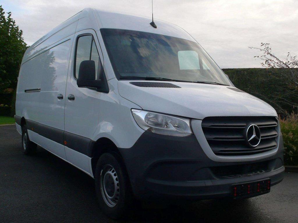 Mercedes-Benz Sprinter Sprinter 317 L3H2 MBUX trekhaak 3.5ton 31750+btw Garage Frank Mesure