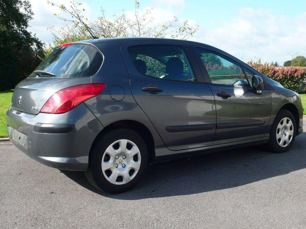 Peugeot 308 1.4 benzine - 5 deuren - 95000 km Garage Frank Mesure