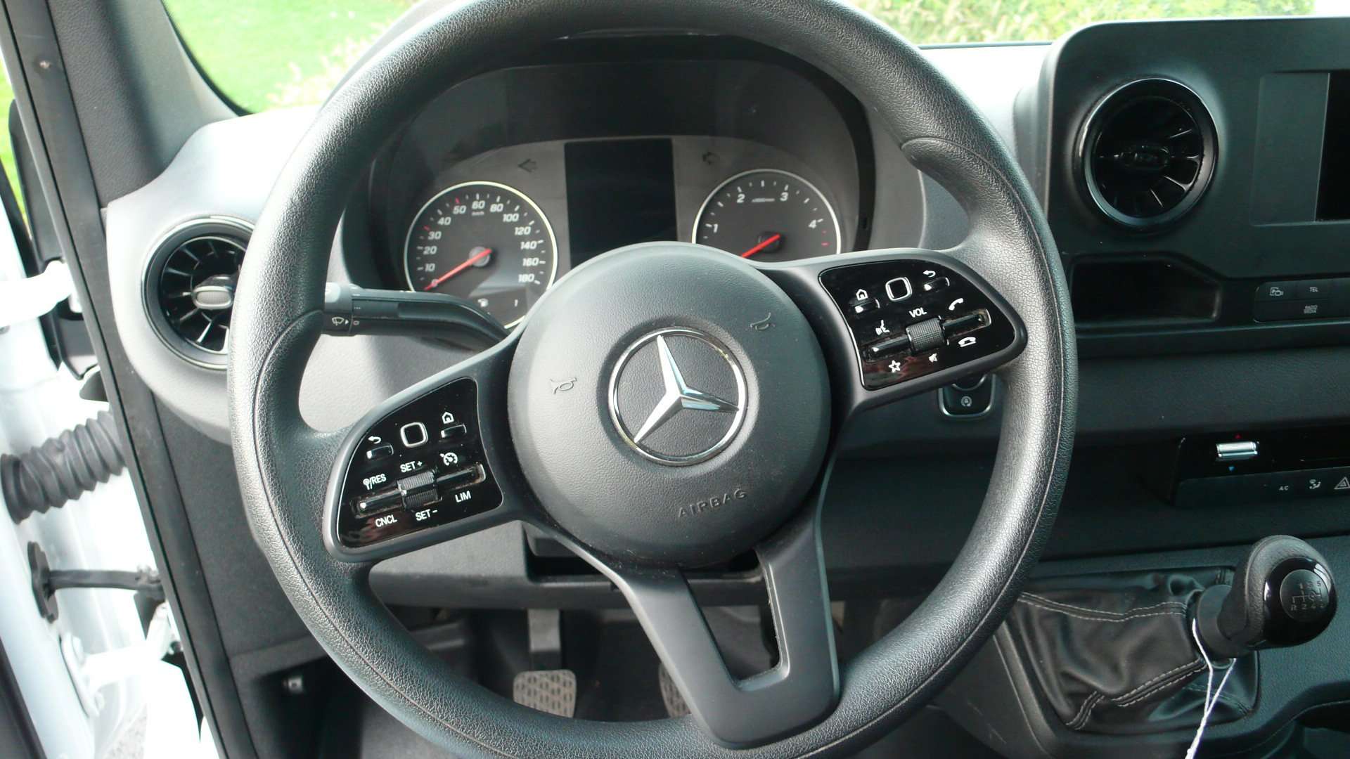 Mercedes-Benz Sprinter 317 CDI - L3H2 - trekhaak 3.5 ton - zwart Garage Frank Mesure