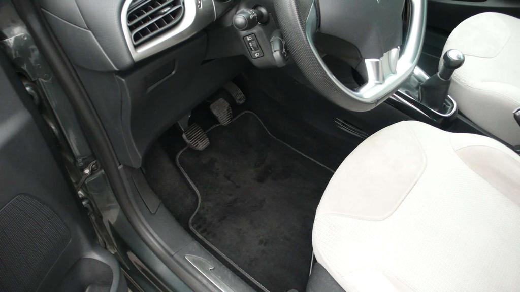 Citroen C3 airco - cruise control - limiet - parkeerhulp A Garage Frank Mesure