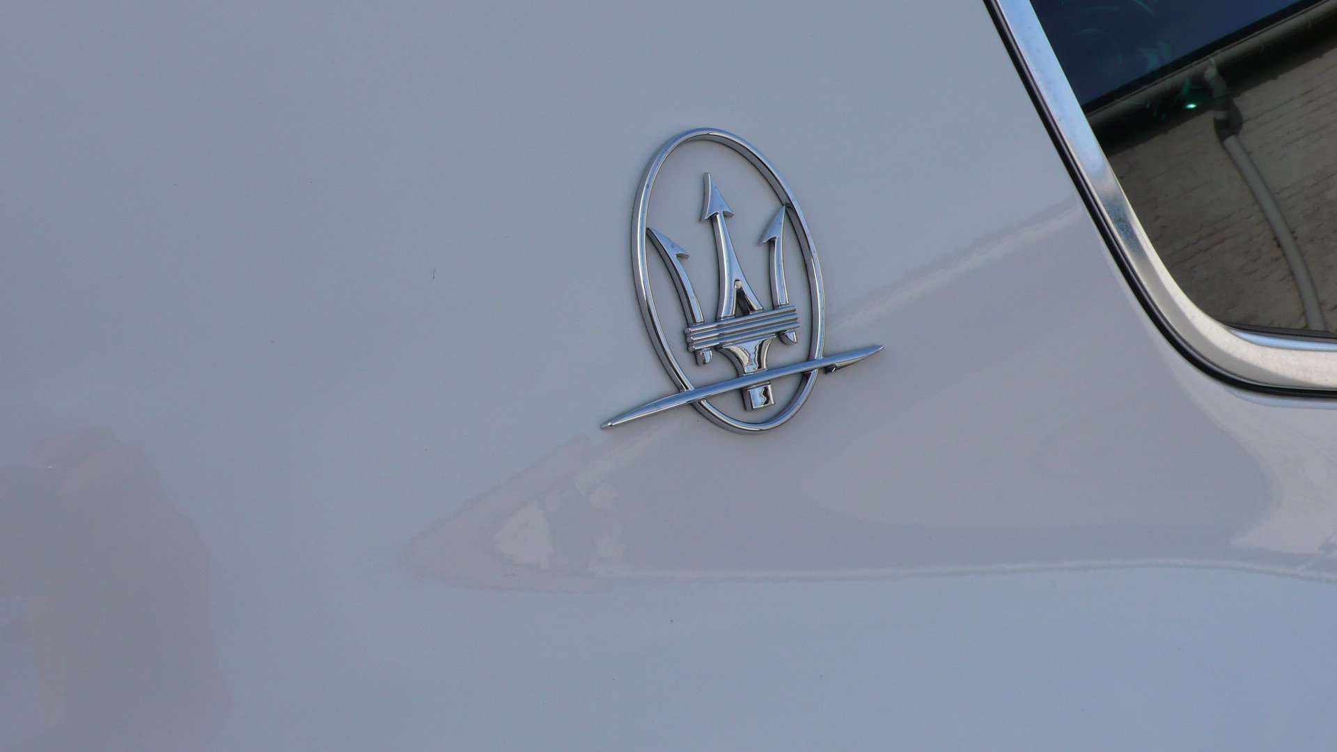Maserati Levante auto - acc - pano dak - 275 pk - 144070km Garage Frank Mesure